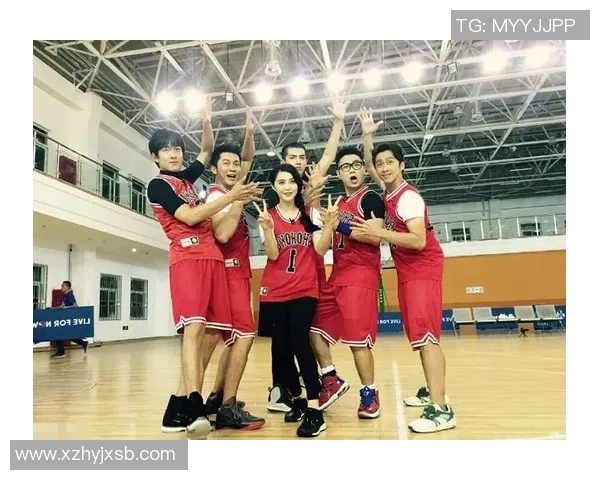 足球明星与中国女星的魅力碰撞展现体育与娱乐的完美结合